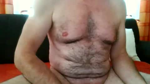 Snapshot of ooehot chatting on 09.17.25 ooehot online show from 09.17.25