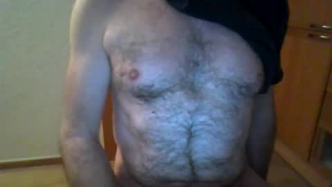 Snapshot of ooehot chatting on 12.14.25 ooehot online show from 12.14.25