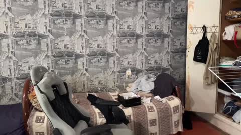 Snapshot of oofcblesssexx chatting on 12.14.24 bless god online show from 12.14.24