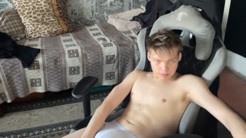 Snapshot of oofcblesssexx chatting on 12.18.24 bless god online show from 12.18.24