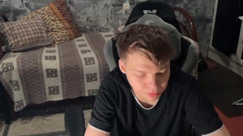 Snapshot of oofcblesssexx chatting on 12.24.24 bless god online show from 12.24.24