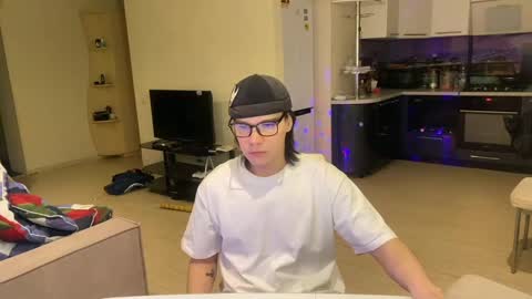 Snapshot of oofcblesssexx chatting on 12.28.24 bless god online show from 12.28.24