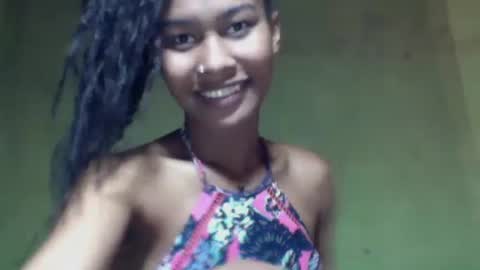 Snapshot of oolyette chatting on 10.05.25 oolyette online show from 10.05.25