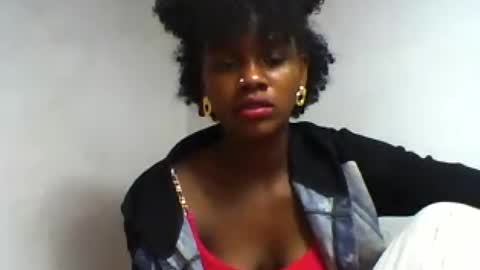 Snapshot of oooorazanasoa chatting on 06.28.26 oooorazanasoa online show from 06.28.26