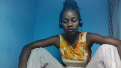 Snapshot of oooorazanasoa chatting on 07.19.26 oooorazanasoa online show from 07.19.26