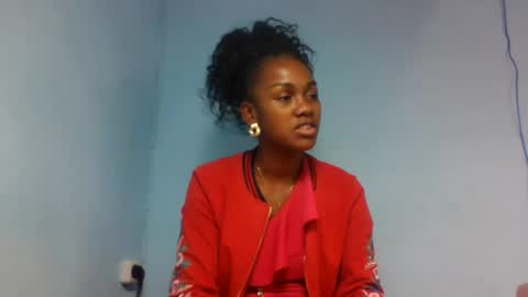 Snapshot of oooorazanasoa chatting on 07.25.26 oooorazanasoa online show from 07.25.26