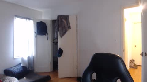 Snapshot of oregon87 chatting on 02.16.25 The Oregon Lumberjack online show from 02.16.25