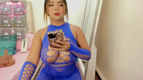 Snapshot of oriana_davis chatting on 01.29.25 Oriana online show from 01.29.25