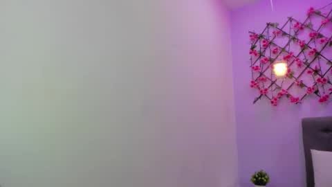 Miss Guzman  online show from 03.07.25