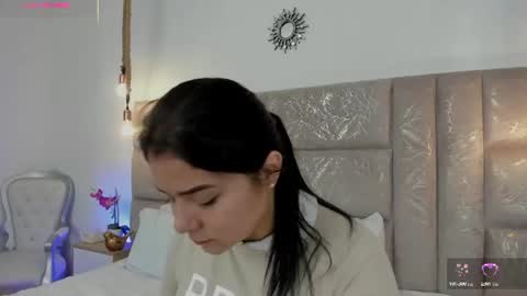 Miss Guzman  online show from 08.05.26