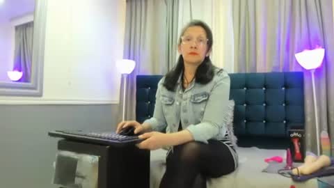 Snapshot of oriana_jhonson chatting on 04.26.26 Oriana online show from 04.26.26