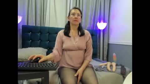 Snapshot of oriana_jhonson chatting on 05.27.26 Oriana online show from 05.27.26