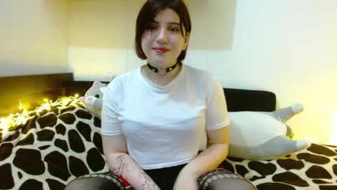 Snapshot of oriana_secret chatting on 05.30.26 Oriana online show from 05.30.26