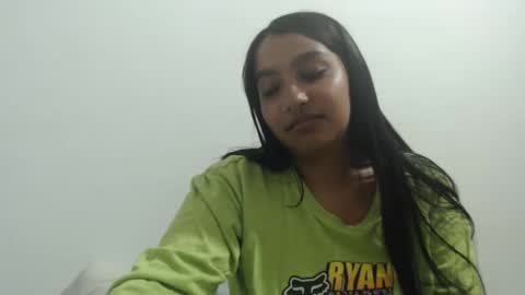 Snapshot of oriana_ston chatting on 12.05.24 oriana_ston online show from 12.05.24
