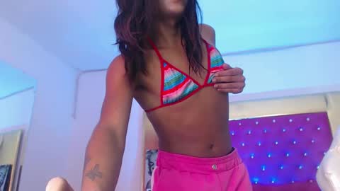 Snapshot of orianadollx chatting on 12.27.24 Oriana online show from 12.27.24