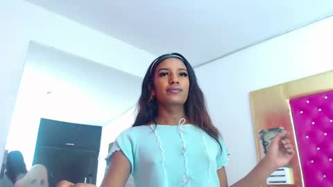 Snapshot of orianadollx chatting on 12.31.24 Oriana online show from 12.31.24