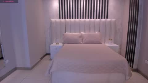 Oriana F online show from 03.12.26