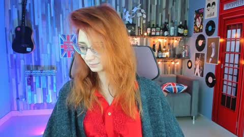 Snapshot of orianna_blade chatting on 12.04.24 Orianna -  Hi Im into geek culture cosplay crafting LARP games. Shall we play DnD online show from 12.04.24