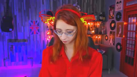 Snapshot of orianna_blade chatting on 12.04.24 Orianna -  Hi Im into geek culture cosplay crafting LARP games. Shall we play DnD online show from 12.04.24