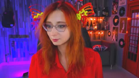 Snapshot of orianna_blade chatting on 12.04.24 Orianna -  Hi Im into geek culture cosplay crafting LARP games. Shall we play DnD online show from 12.04.24