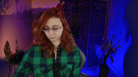 Snapshot of orianna_blade chatting on 12.06.24 Orianna -  Hi Im into geek culture cosplay crafting LARP games. Shall we play DnD online show from 12.06.24
