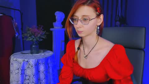 Snapshot of orianna_blade chatting on 12.11.24 Orianna -  Hi Im into geek culture cosplay crafting LARP games. Shall we play DnD online show from 12.11.24