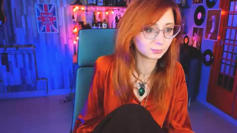 Snapshot of orianna_blade chatting on 12.22.24 Orianna -  Hi Im into geek culture cosplay crafting LARP games. Shall we play DnD online show from 12.22.24