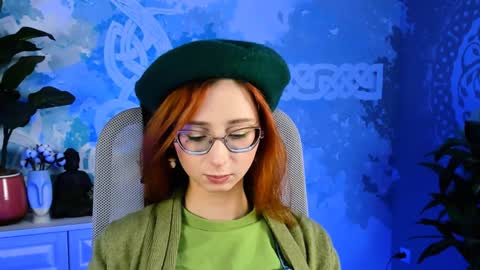 Snapshot of orianna_blade chatting on 12.30.24 Orianna -  Hi Im into geek culture cosplay crafting LARP games. Shall we play DnD online show from 12.30.24