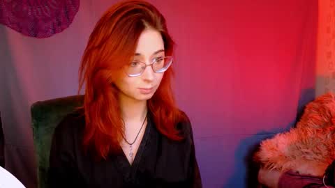 Snapshot of orianna_blade chatting on 09.09.25 Orianna -  Hi Im into geek culture cosplay crafting LARP games. Shall we play DnD online show from 09.09.25