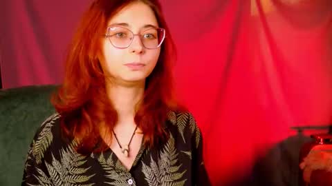 Snapshot of orianna_blade chatting on 09.18.25 Orianna -  Hi Im into geek culture cosplay crafting LARP games. Shall we play DnD online show from 09.18.25