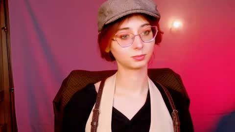 Snapshot of orianna_blade chatting on 09.19.25 Orianna -  Hi Im into geek culture cosplay crafting LARP games. Shall we play DnD online show from 09.19.25