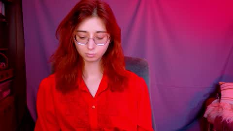 Snapshot of orianna_blade chatting on 09.26.25 Orianna -  Hi Im into geek culture cosplay crafting LARP games. Shall we play DnD online show from 09.26.25