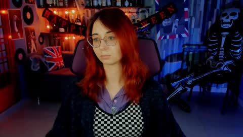 Snapshot of orianna_blade chatting on 10.21.25 Orianna -  Hi Im into geek culture cosplay crafting LARP games. Shall we play DnD online show from 10.21.25