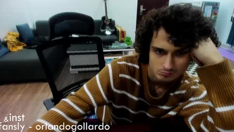 Snapshot of orlando__bloom chatting on 01.12.25 Fansly and Instagram -  online show from 01.12.25