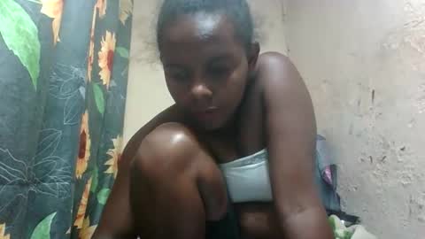 Snapshot of ornettee chatting on 10.10.25 ornettee online show from 10.10.25