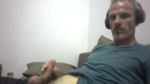 Snapshot of orwel09 chatting on 11.27.25 orwel09 online show from 11.27.25