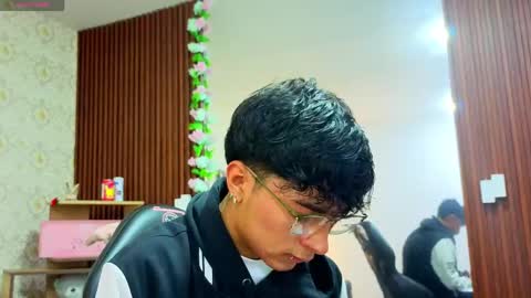 Snapshot of osamu_tay chatting on 06.09.26 osamu_tay online show from 06.09.26