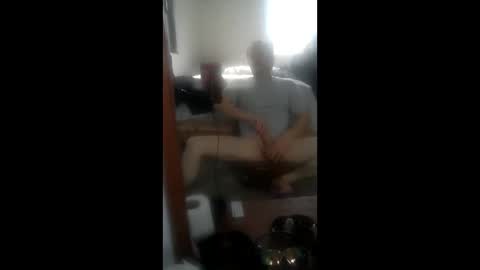 Snapshot of oscar041111 chatting on 03.08.26 oscar041111 online show from 03.08.26