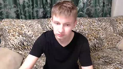 Snapshot of oscar_bell chatting on 02.28.25 Oscar online show from 02.28.25