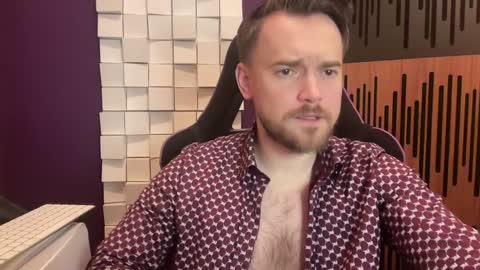 Snapshot of oscarsavage chatting on 01.28.25 Oscar Steel Savage online show from 01.28.25
