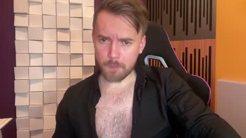 Snapshot of oscarsavage chatting on 01.29.25 Oscar Steel Savage online show from 01.29.25