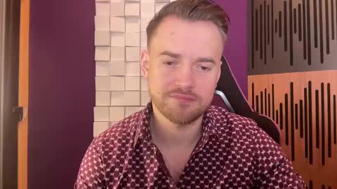 Snapshot of oscarsavage chatting on 02.09.25 Oscar Steel Savage online show from 02.09.25