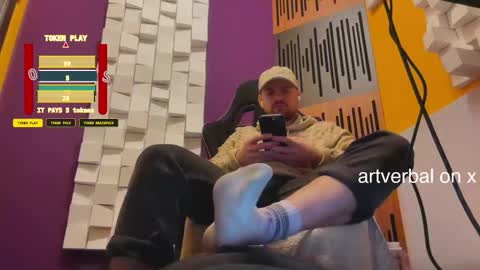 Snapshot of oscarsavage chatting on 10.24.25 Oscar Steel Savage online show from 10.24.25