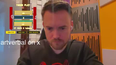 Snapshot of oscarsavage chatting on 10.28.25 Oscar Steel Savage online show from 10.28.25