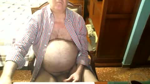 Snapshot of oscarw chatting on 01.10.26 Oscar online show from 01.10.26