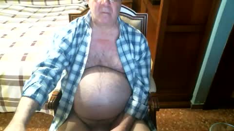 Snapshot of oscarw chatting on 01.15.26 Oscar online show from 01.15.26