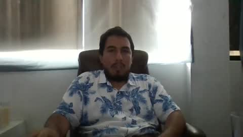 Snapshot of oscaryn_martell chatting on 01.15.25 oscaryn_martell online show from 01.15.25