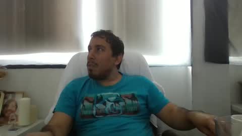 Snapshot of oscaryn_martell chatting on 10.26.25 oscaryn_martell online show from 10.26.25