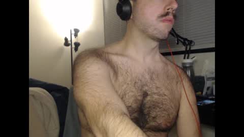 Snapshot of otterpussy chatting on 01.05.25 OtterPussy online show from 01.05.25