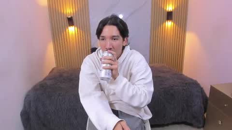 Otto Andrew online show from 04.24.26